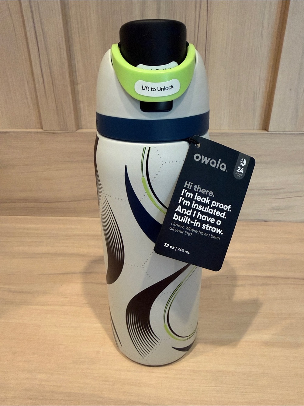 Owala 32oz FreeSip Soccer Ball